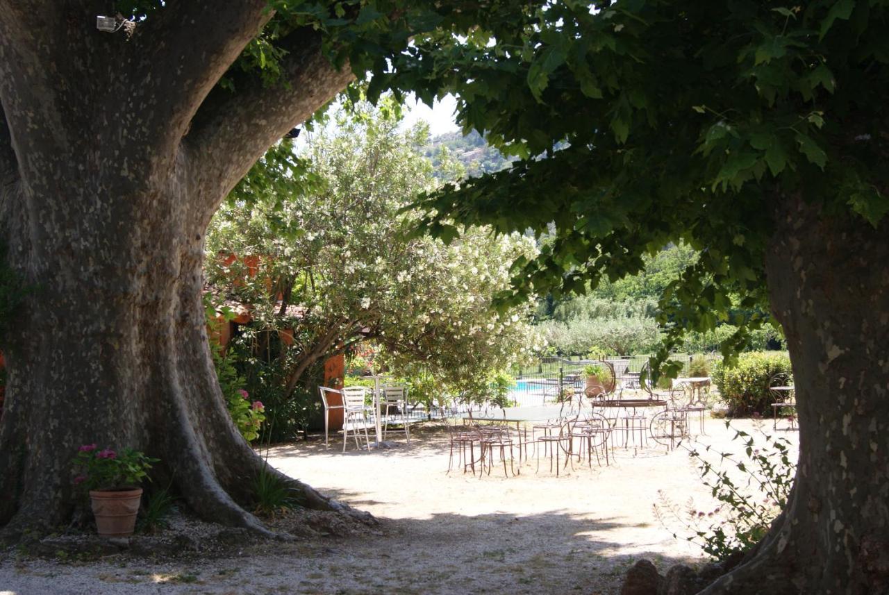 Bed and Breakfast Le Bourguet à Solliès-Pont Extérieur photo
