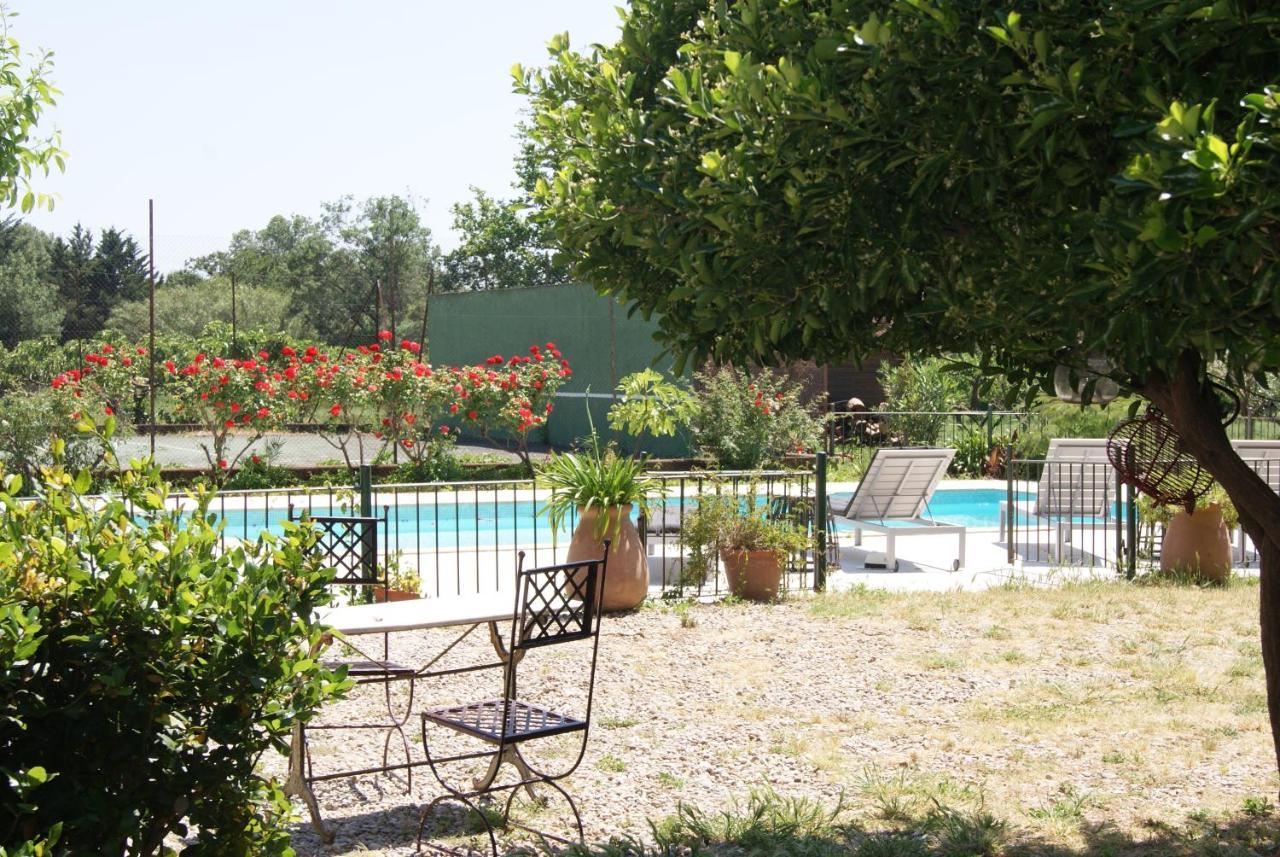 Bed and Breakfast Le Bourguet à Solliès-Pont Extérieur photo